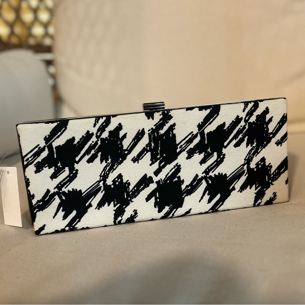 Black and White Houndstooth Large Clutch